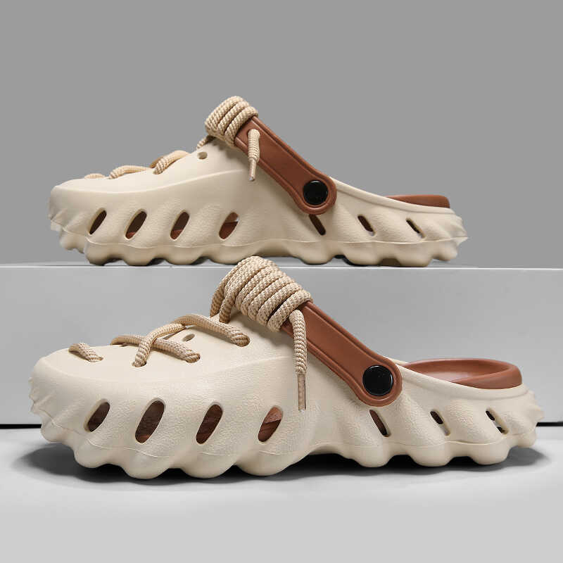Wayfarer | Laced Clogs