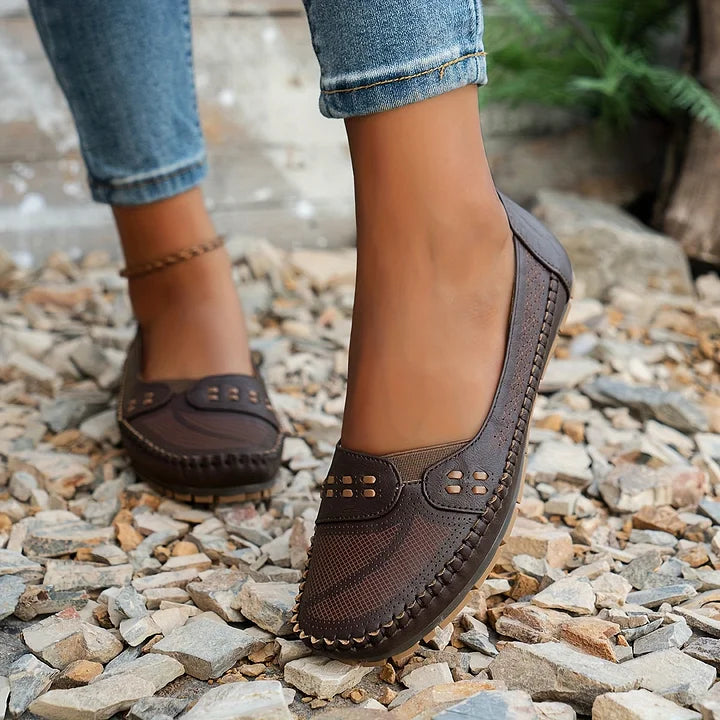 Gerdien | Flat Orthopaedic Shoes