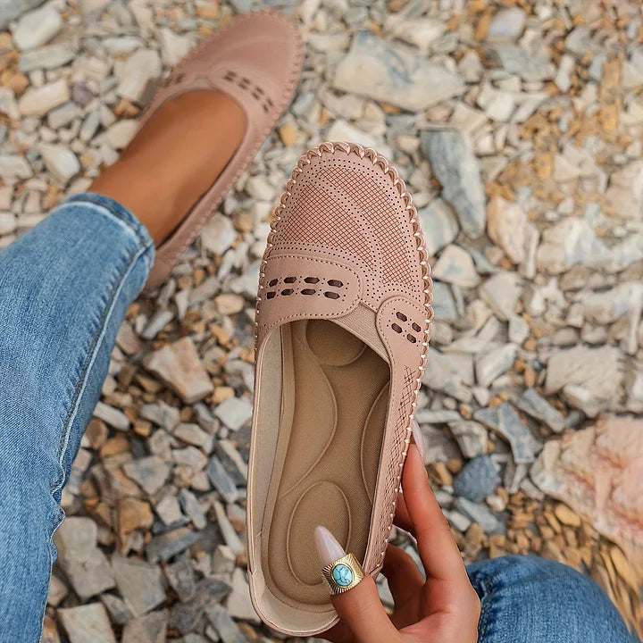 Gerdien | Flat Orthopaedic Shoes