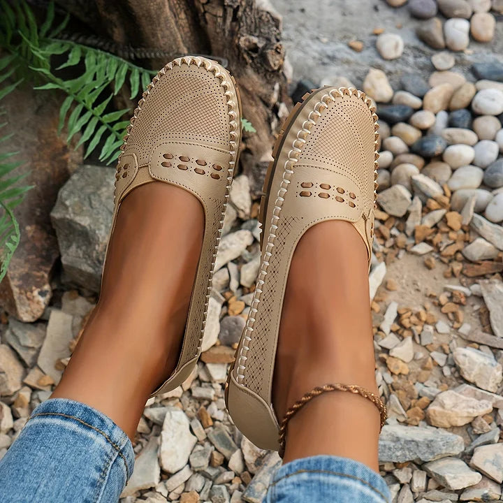 Gerdien | Flat Orthopaedic Shoes