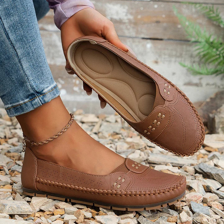 Gerdien | Flat Orthopaedic Shoes
