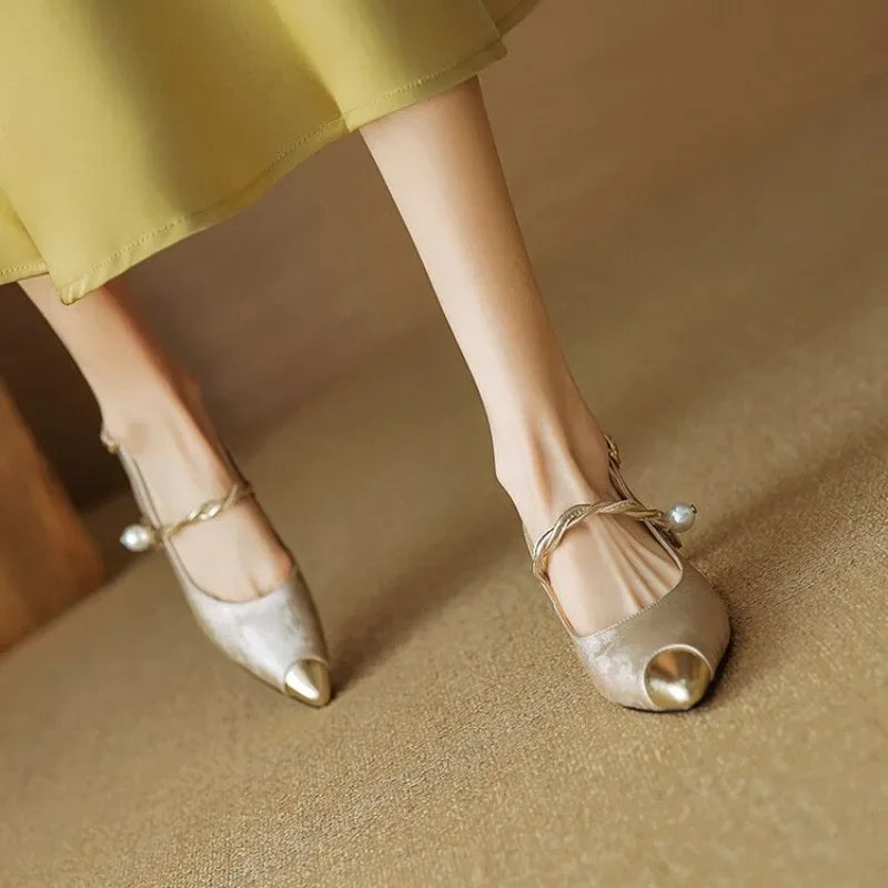 Olena | Savana Kitten Heels