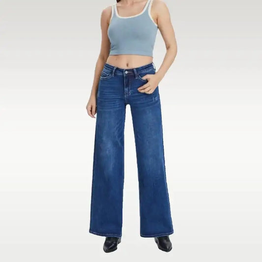 Sandra | High-Waisted Jeans With Vintage Wash