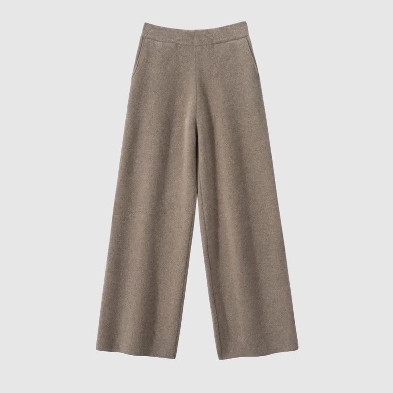 Sofia | Amoretti Velora Casual Pants