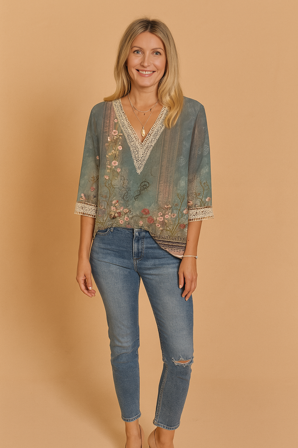 Olivia | Romantic Blouse With A Subtle Pattern And Lace Trim